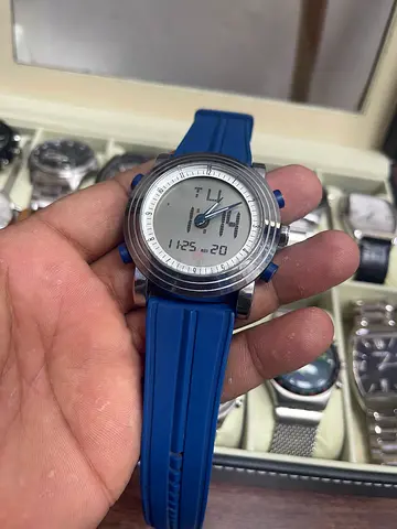 Stylish Blue Rubber Strap Mens Sport Watch