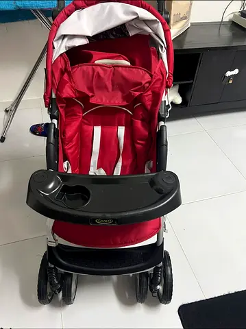 Baby stroller and car seater