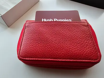 Hush puppies red pebbled leather wallet