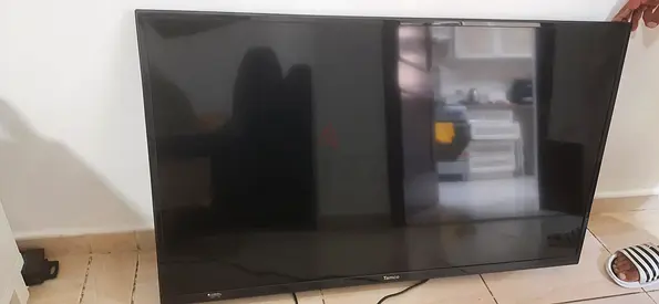 شاشه تلفزيون