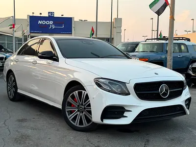 Mercedes E400 in showroom condition