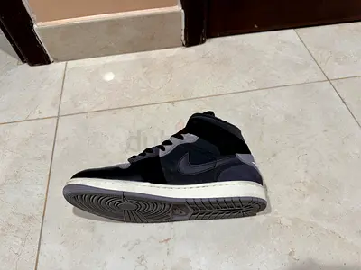 Nike High Top Sneakers in Great Condition, never worn