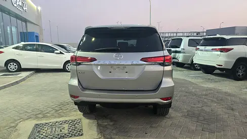 صورة مصغرة 8 لـ 2019 Toyota FORTUNER