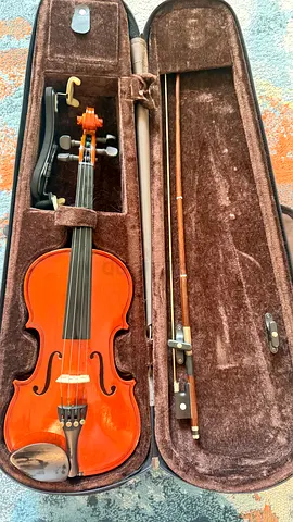 Violin with Case 1/4