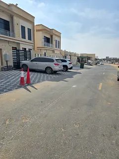 You have a residential plot in a very prime location in Al-Haliyo 2, a prestigious area.