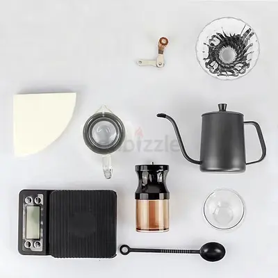 Coffee Enthusiasts Brewing Essentials Set شنطة متكاملة v60 كميات محدودة شامل التوصيل