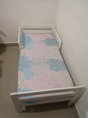 Kids bed with mattress