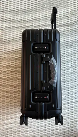 Suitcase aluminum