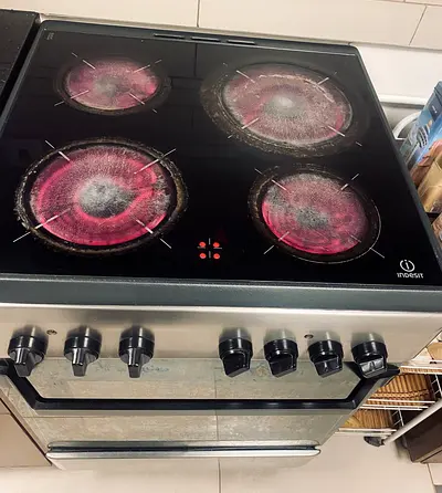 Electric stove 4 burners