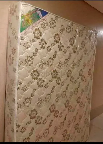 180x200cm King size mattress.  Any time delivery available