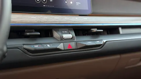 صورة 15 لـ 2024 KIA EV9