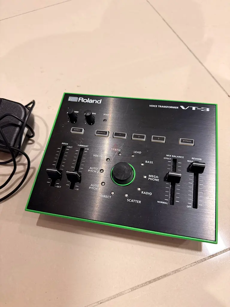 Roland VT-3 Voice Transformer – Excellent Condition | dubizzle Dubai