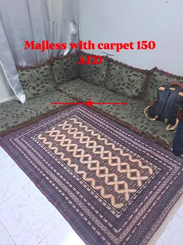 Traditional Majless Seating with Carpet for Sale
