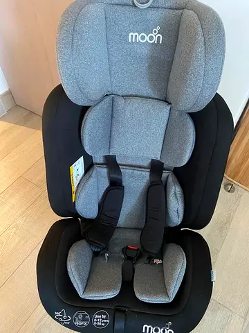 Moon Car Seat - Safe and Stylish for Your Little One