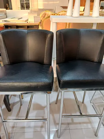 Chairs 2 very good condition