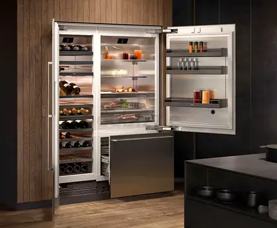 Gaggenau RB492303 — a luxury built-in fridge-freezer from the 400-Series “Vario”