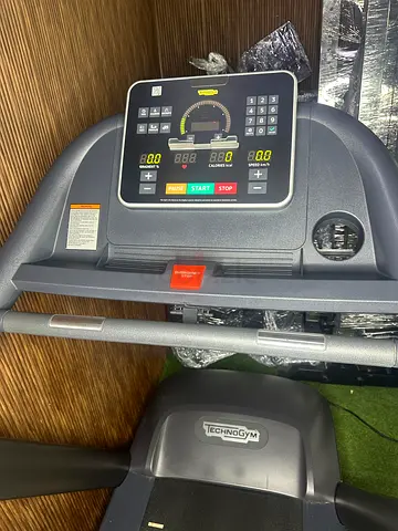 TECHNOGYM jok four ma