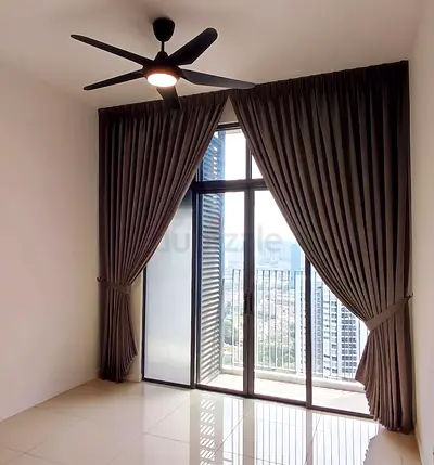 CURTAINS WITH FREE FIXING