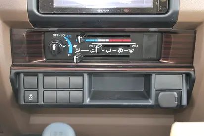 2025 Toyota LAND CRUISER 70 SERIES 照片 16