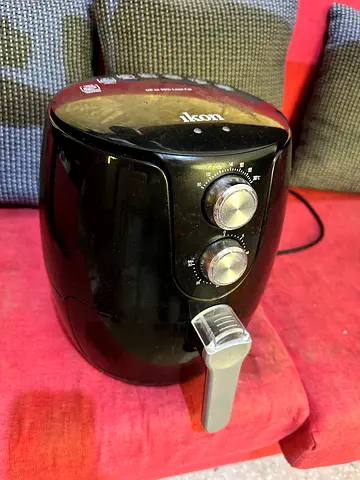 Ikon Air Fryer in Excellent Condition- AED55