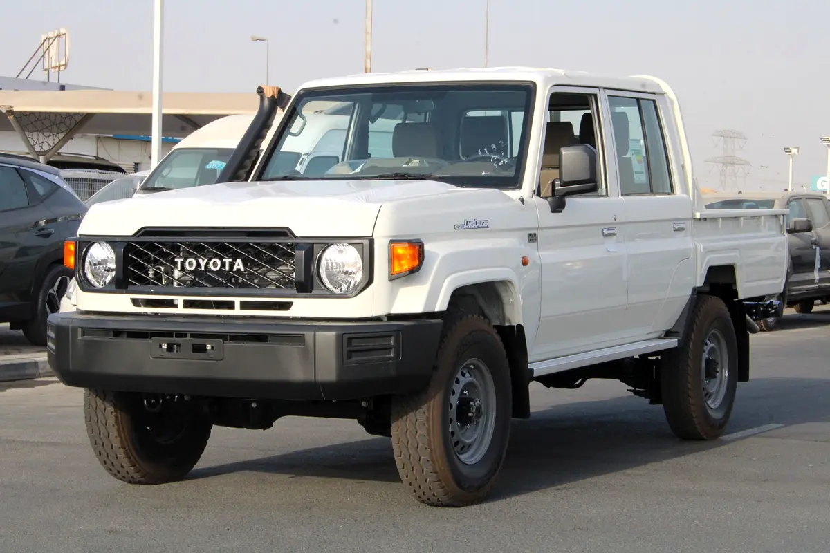 Toyota Land Cruiser 70 Series 2025 — photo 1 of 18