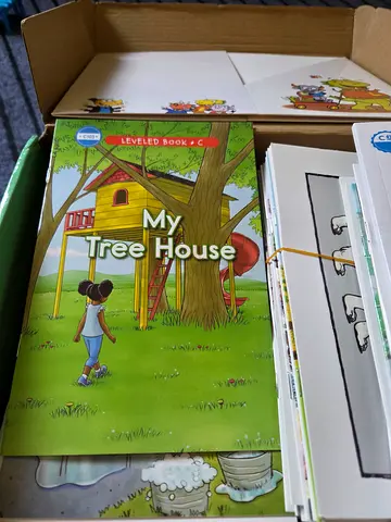 RAZ Level C 104books