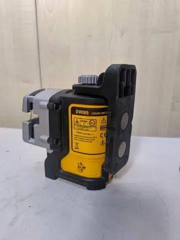 DEWALT DW089 3-BEAM RED LINE LASER