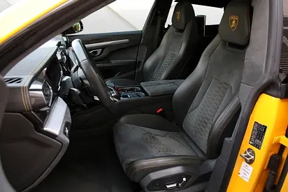 2020 Lamborghini URUS 缩略图 9