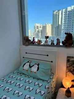 دبي الجداف قريب من المترو منطقة راقيه جدا وشقة نظيفه جد