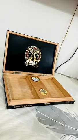 Limited Edition Janus Collectors Set