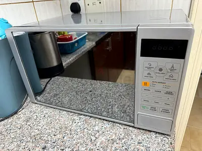 Microwave For Urgent Sale with free Airfryer