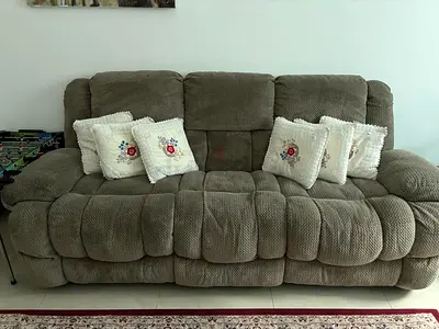 Comfortable recliner sofa