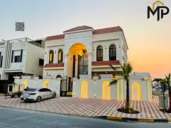 A luxurious villa with an elegant design, featuring 5 master bedrooms, combining luxury and comfort