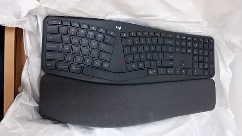 LOGITECH ERGO K860 WIRELESS SPLIT KEYBOARD FOR BUSINESS (920-010175) GRAPHITE