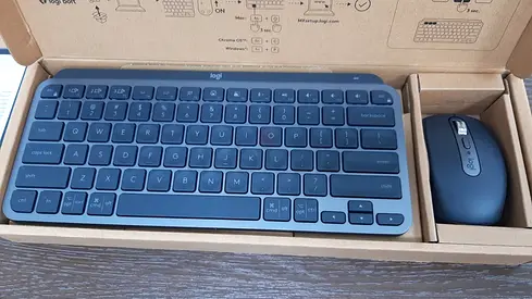 LOGITECH MX KEYS MINI COMBO FOR BUSINESS (920-011048) GRAPHITE