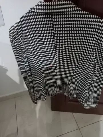 Chic Black and White Checkered Blazer size 12 brand-new price 35 dhs