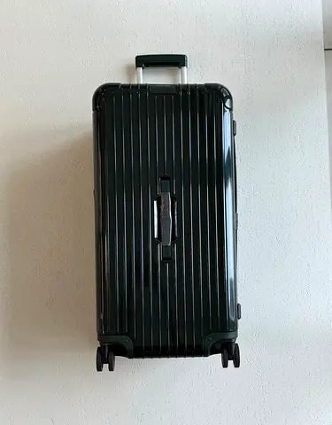 Luggage trunk rimowa