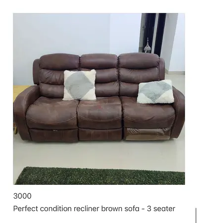 Comfortable 3-Seater Recliner Sofa in Excellent Condition-must pick up this this week Move out sale