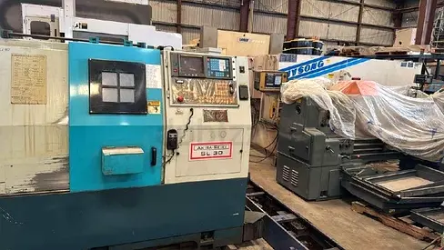 CNC Lathe machine Akira Seiki SL-30