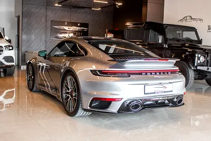 صورة 18 لـ 2021 Porsche 911