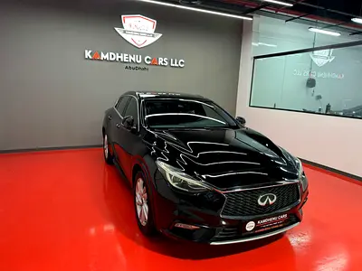 2017 Infiniti Q30 照片 4