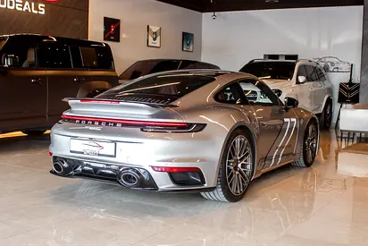 صورة 16 لـ 2021 Porsche 911