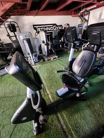 Life Fitness Recumbent Bike – Used / Excellent Condition