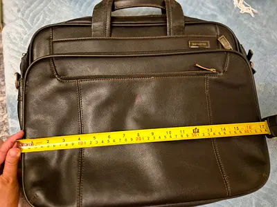 Samsonite Black Pure Leather Briefcase/ large laptop bag