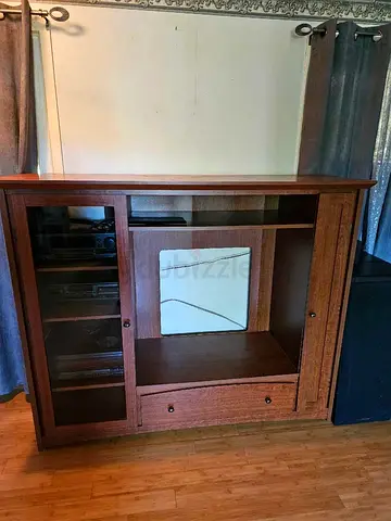 Tv stand