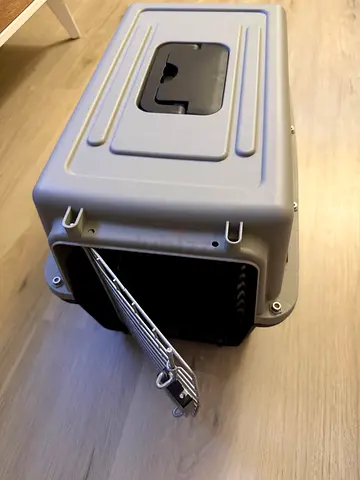 Small size cage for cats