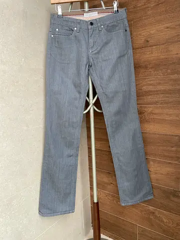 Stella McCartney Stylish Gray Jeans for Sale, s28