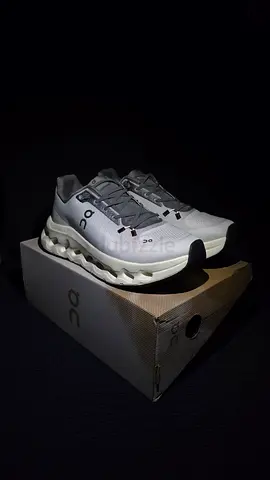 Cloudtilt Rock | Ivory - DEADSTOCK - Male