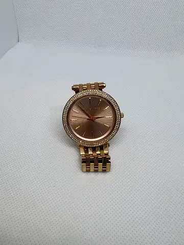 Michael Kors Elegant Rose Gold Watch with Crystal Accents / Stainless Steel