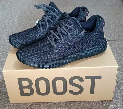 Yeezy 350 V1 Pirate Black Size 10US